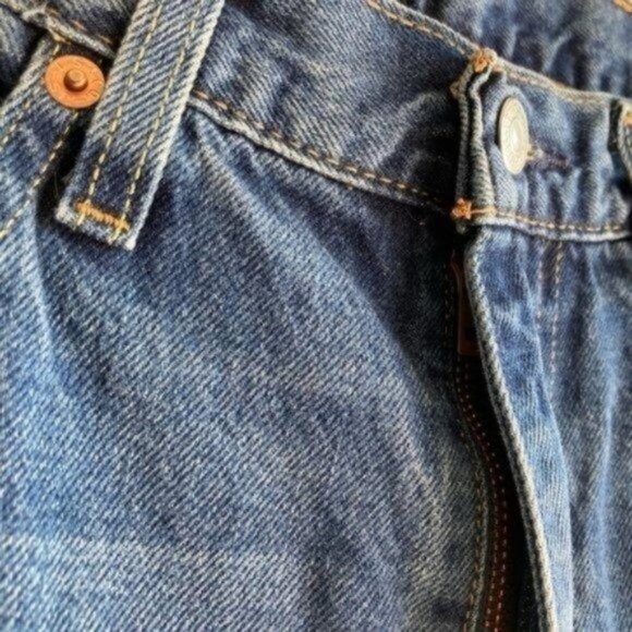 Levi’s 541 Distressed Athletic Fit Everyday Straight Leg Jeans J132 - Picture 9 of 16